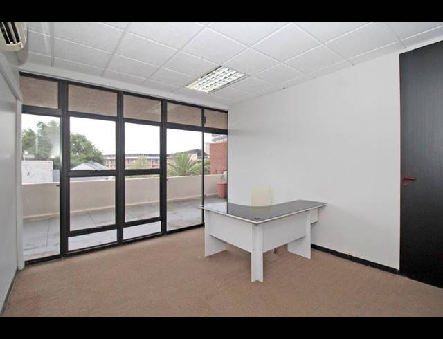 476M² BUILDING TO LET IN SUNNYSIDE